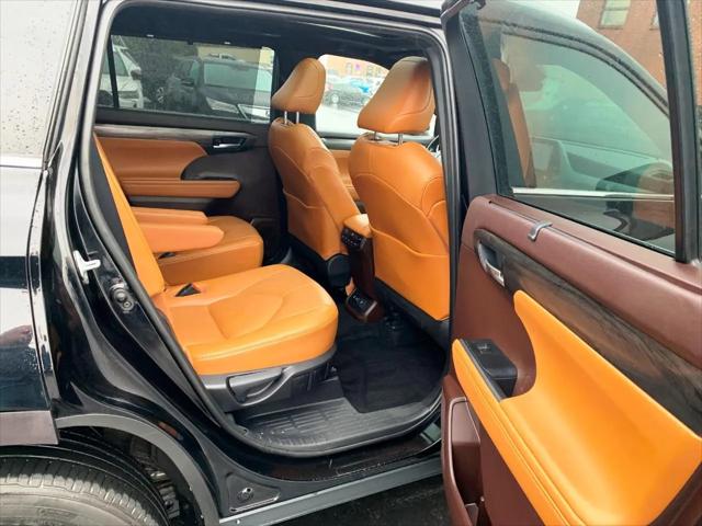2021 Toyota Highlander Platinum
