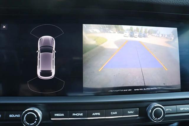 2020 Porsche Macan Macan