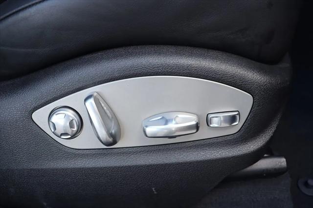 2020 Porsche Macan Macan