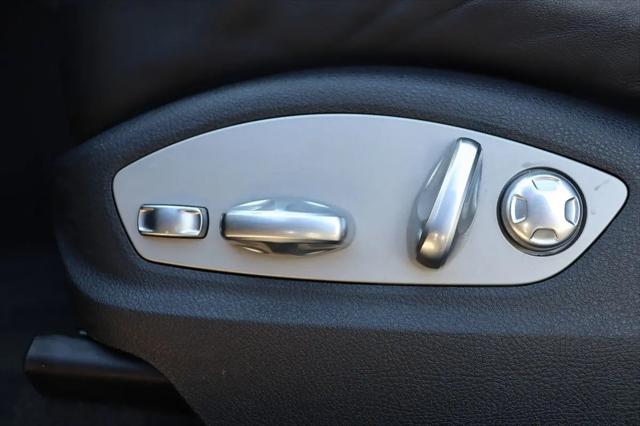 2020 Porsche Macan Macan