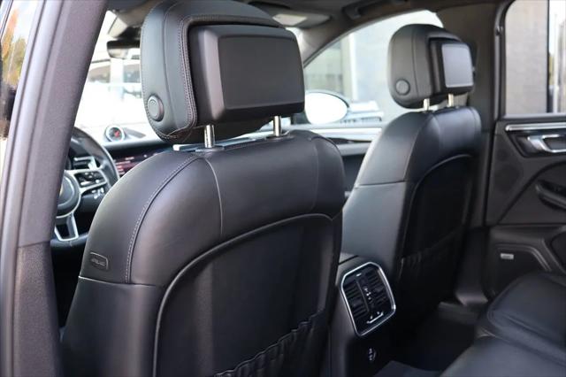 2020 Porsche Macan Macan