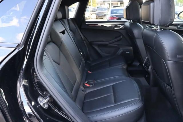 2020 Porsche Macan Macan