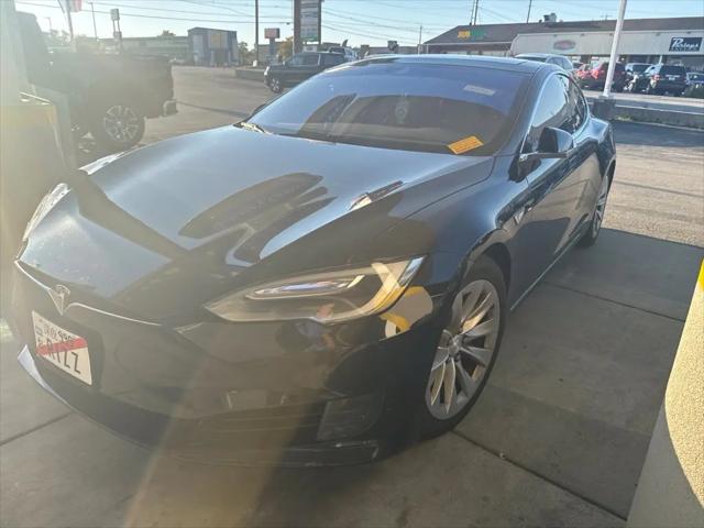 2016 Tesla Model S 90D