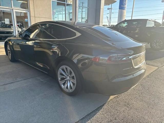 2016 Tesla Model S 90D