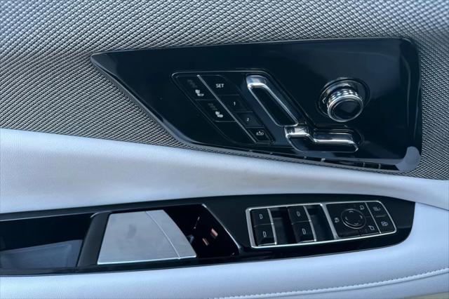 2027 Cadillac iQ Luxury