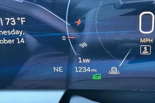 2027 Cadillac iQ Luxury