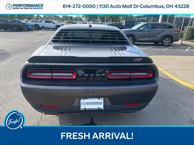 2015 Dodge Challenger R/T Scat Pack Shaker