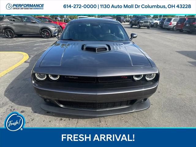 2015 Dodge Challenger R/T Scat Pack Shaker