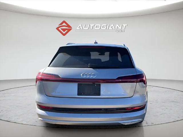 2019 Audi e-tron Premium Plus