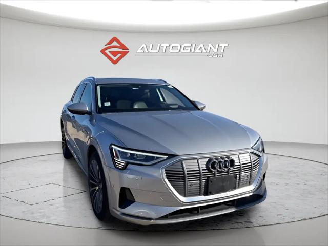 2019 Audi e-tron Premium Plus