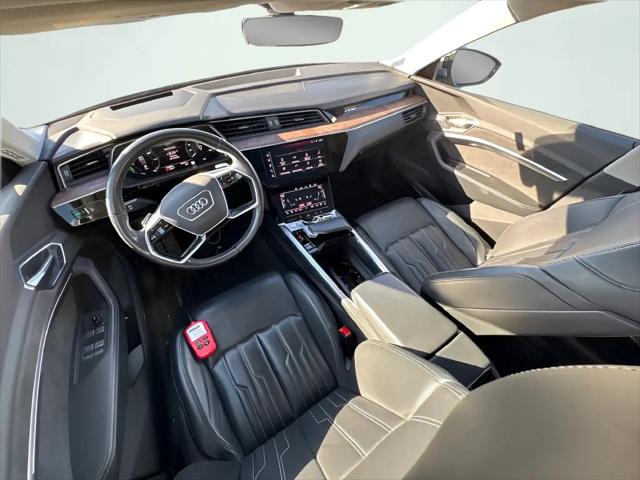 2019 Audi e-tron Premium Plus