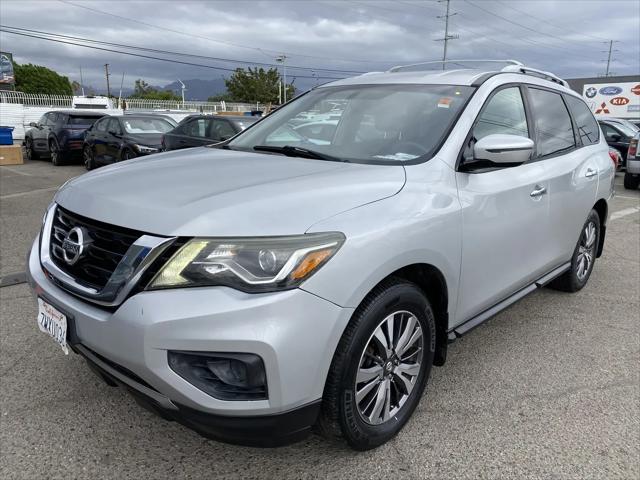 2017 Nissan Pathfinder S