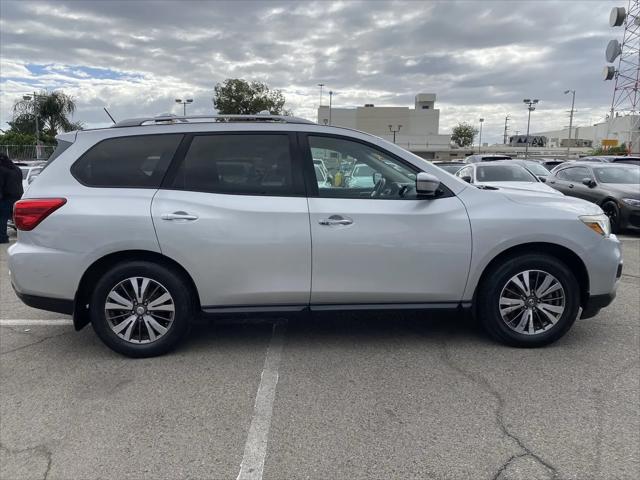 2017 Nissan Pathfinder S