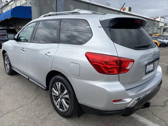 2017 Nissan Pathfinder S