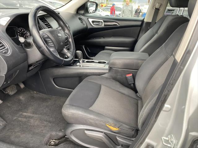 2017 Nissan Pathfinder S