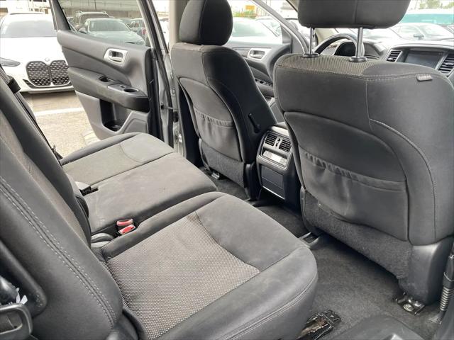 2017 Nissan Pathfinder S