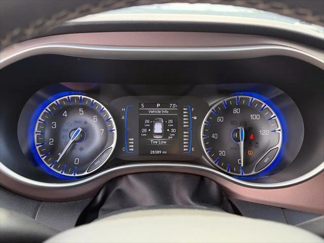 2023 Chrysler Voyager LX