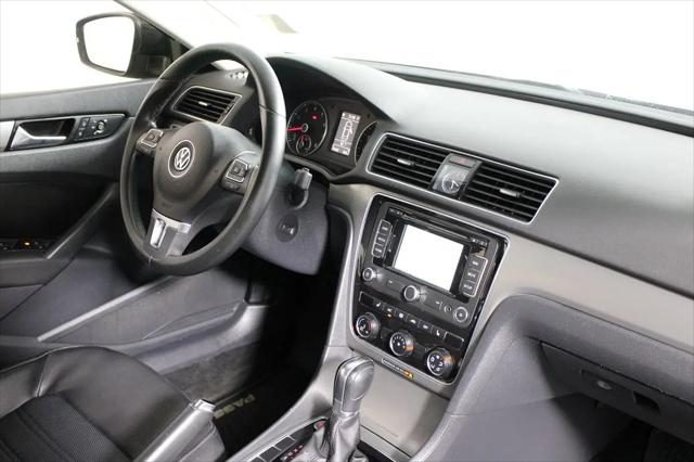2015 Volkswagen Passat 1.8T SE