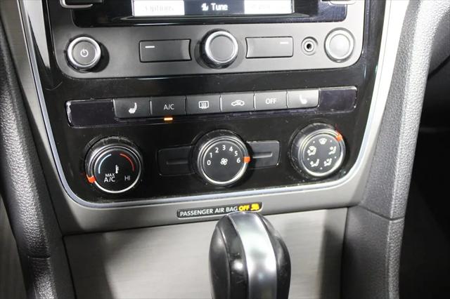 2015 Volkswagen Passat 1.8T SE