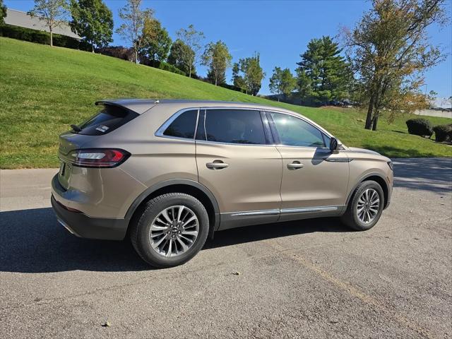 2019 Lincoln Nautilus Select