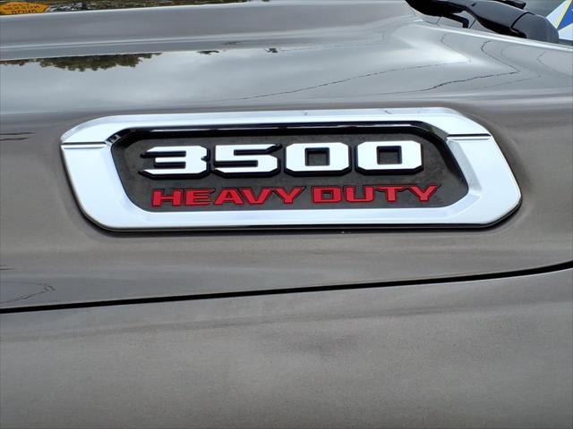 2020 Ram 3500 Laramie Longhorn Crew Cab 4x4 8 Box
