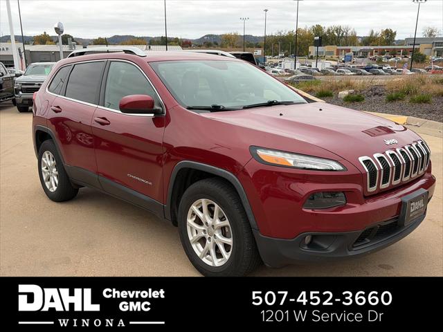 2019 Jeep Cherokee Altitude 4x4 for sale in Winona, MN