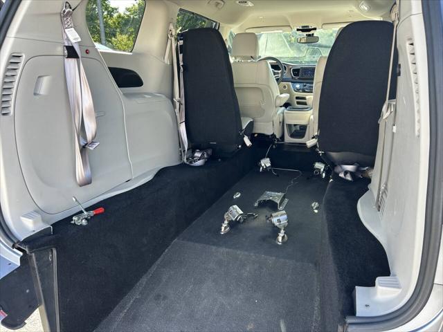 2021 Chrysler Voyager LXI