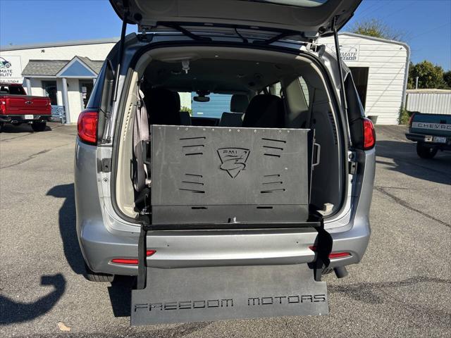 2021 Chrysler Voyager LXI