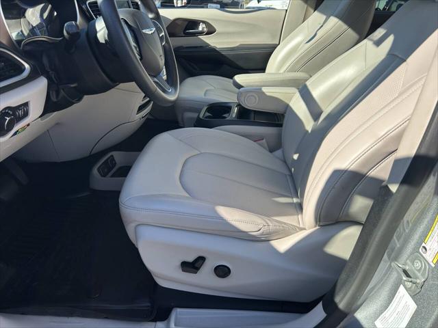 2021 Chrysler Voyager LXI