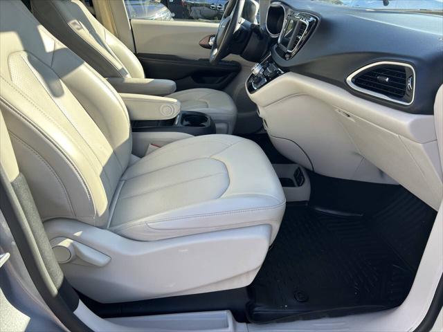 2021 Chrysler Voyager LXI