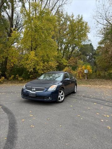 2008 Nissan Altima 3.5 SE for sale in Circle Pines, MN