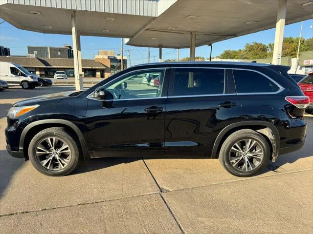 2016 Toyota Highlander XLE V6 for sale in Gladstone, MO