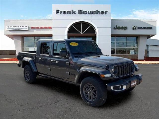 2025 Jeep Gladiator Sport S for sale in Janesville, WI
