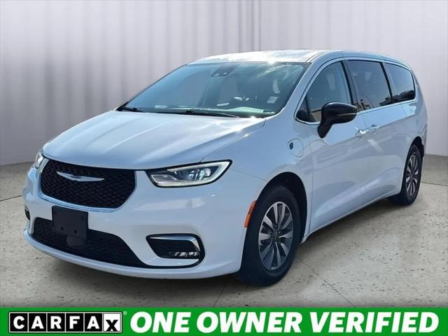 2024 Chrysler Pacifica Hybrid Select for sale in Chillicothe, MO