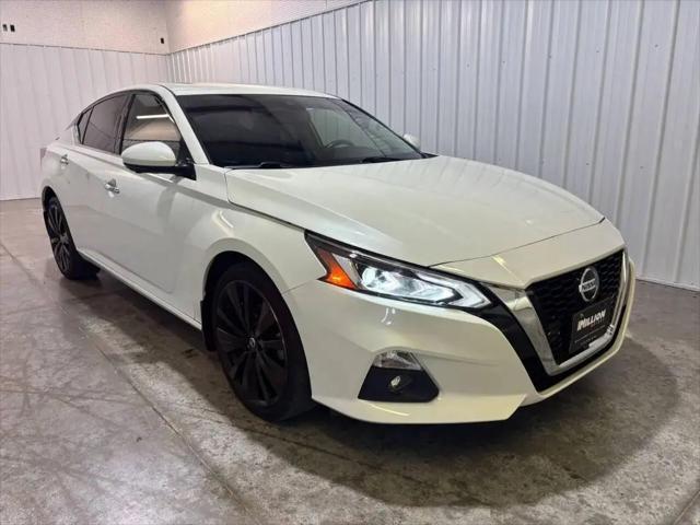 2021 Nissan Altima Platinum Intelligent AWD for sale in Adel, IA