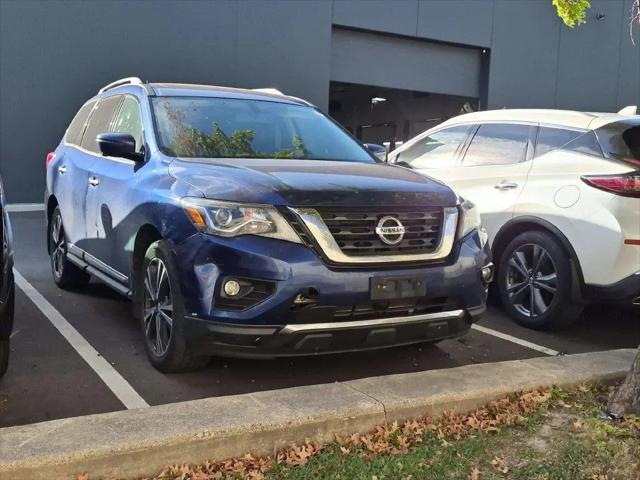 2018 Nissan Pathfinder Platinum for sale in Madison, WI