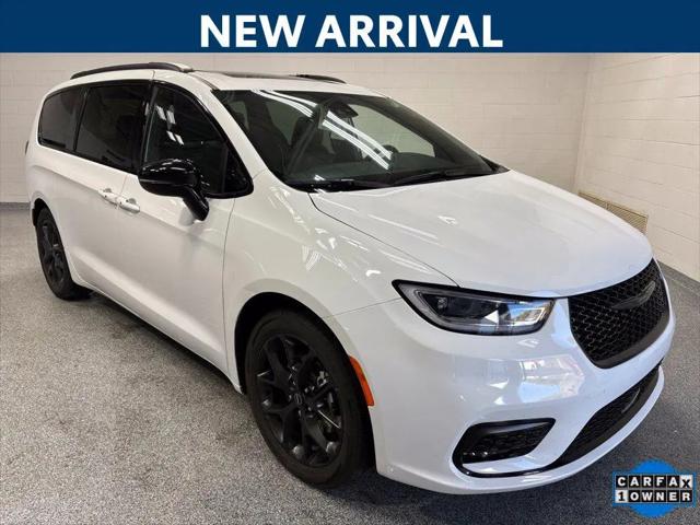 2026 Chrysler Pacifica Limited for sale in Chilton, WI