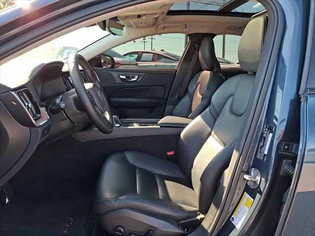 2025 Volvo S60 B5 Plus