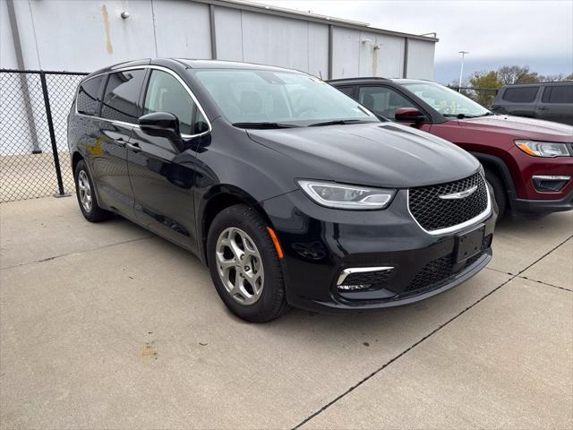 2024 Chrysler Pacifica Limited AWD for sale in Waukee, IA