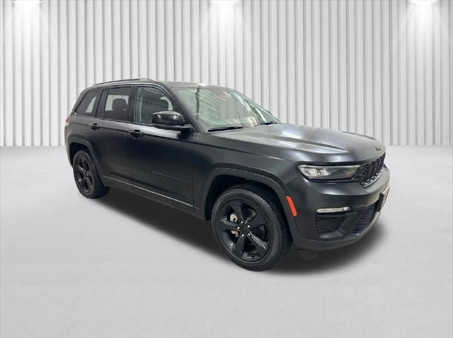 2023 Jeep Grand Cherokee Limited 4x4 2023 Jeep Grand Cherokee Limited 4x4