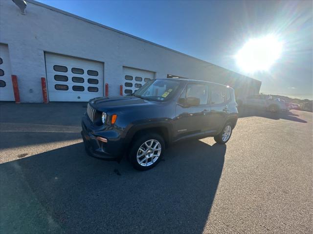 2023 Jeep Renegade Latitude 4x4 2023 Jeep Renegade Latitude 4x4