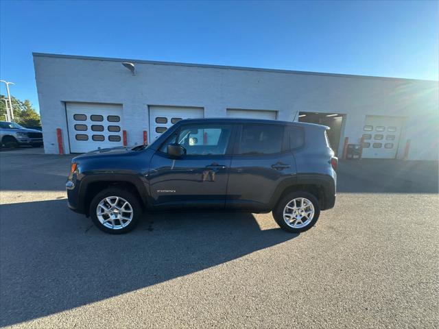 2023 Jeep Renegade Latitude 4x4 2023 Jeep Renegade Latitude 4x4