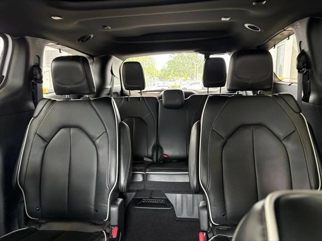2025 Chrysler Pacifica Limited