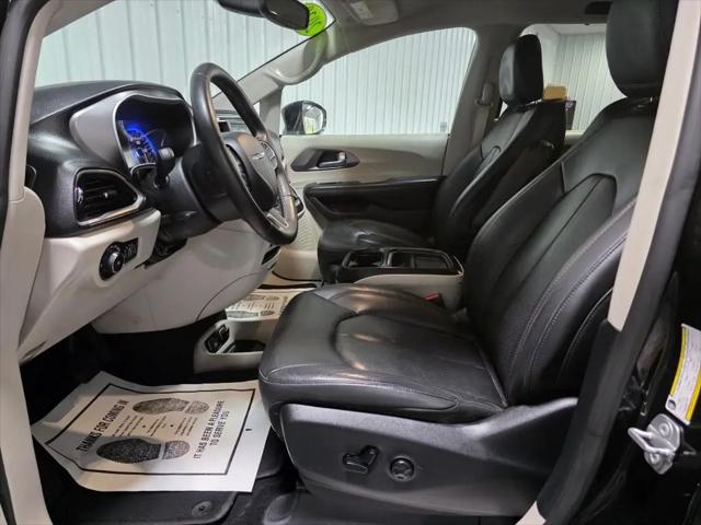 2020 Chrysler Pacifica Touring L
