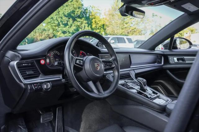 2023 Porsche Panamera E-Hybrid 4