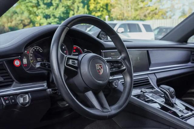 2023 Porsche Panamera E-Hybrid 4