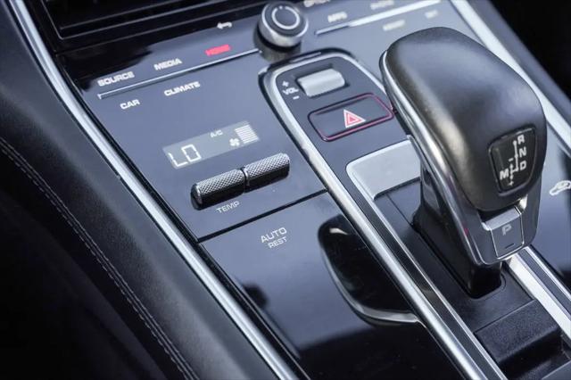 2023 Porsche Panamera E-Hybrid 4