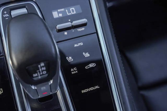 2023 Porsche Panamera E-Hybrid 4
