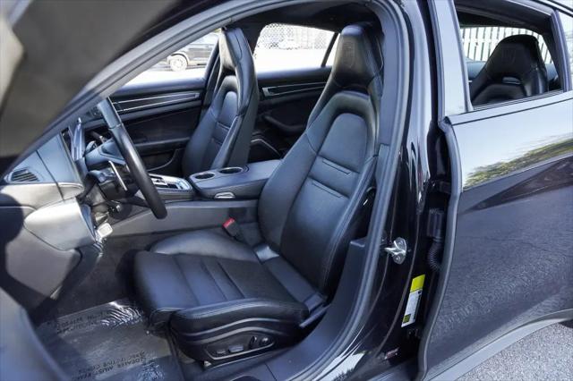 2023 Porsche Panamera E-Hybrid 4
