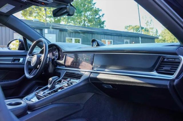 2023 Porsche Panamera E-Hybrid 4